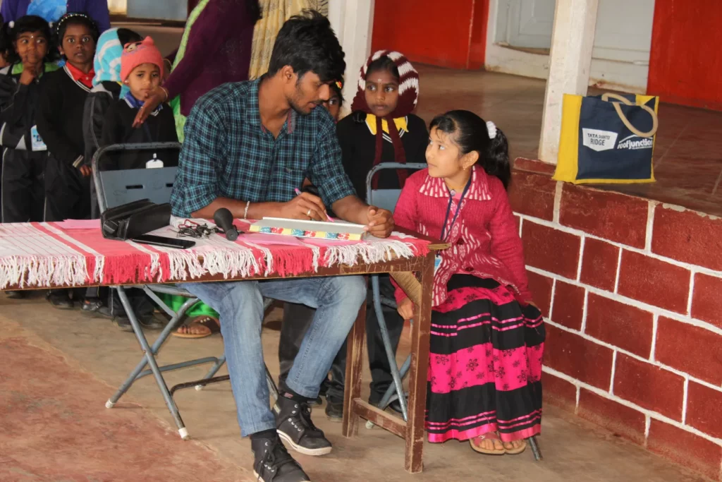 Synundersökning i Kotagiri, Indien